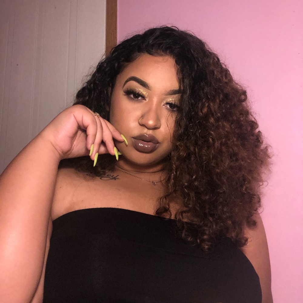 Meet your Posher, Allie